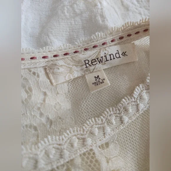 Lace top - Picture 3 of 5